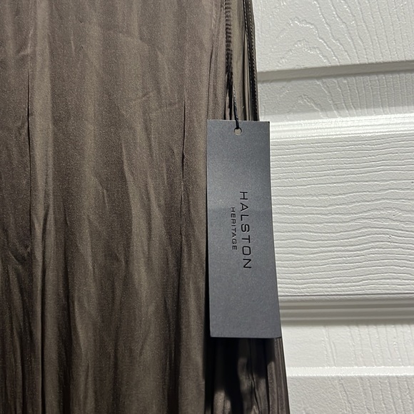 Halston brand new romper - Picture 3 of 4